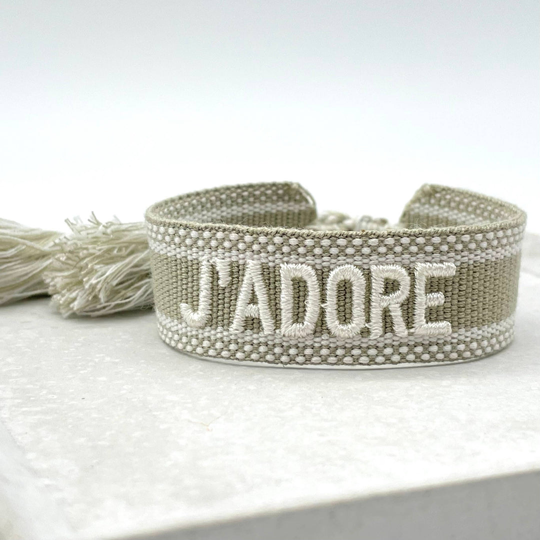 Bracelet J'ADORE tissé et brodé
