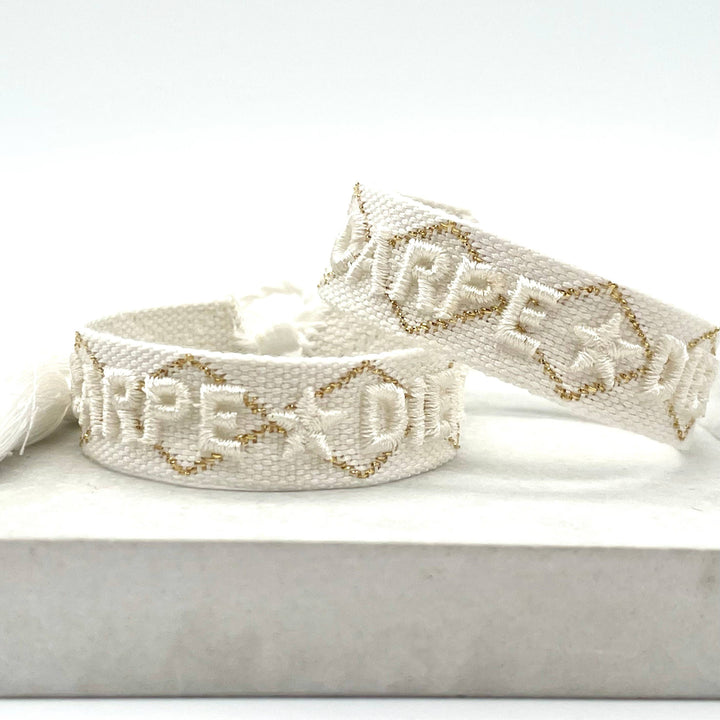 Bracelet CARPE DIEM tissé et brodé